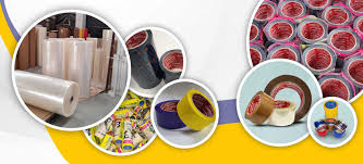 Worker manufacturing BOPP tapes